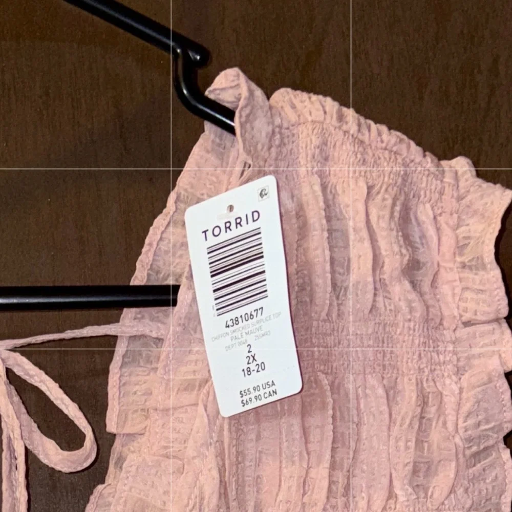 NWT Torrid Light Pink Ruffle V-Neck Peplum Tank (Never Been Worn) - Picture 6 of 6